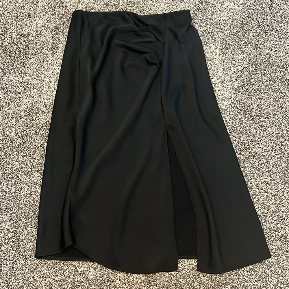 Black midi skirt with slit